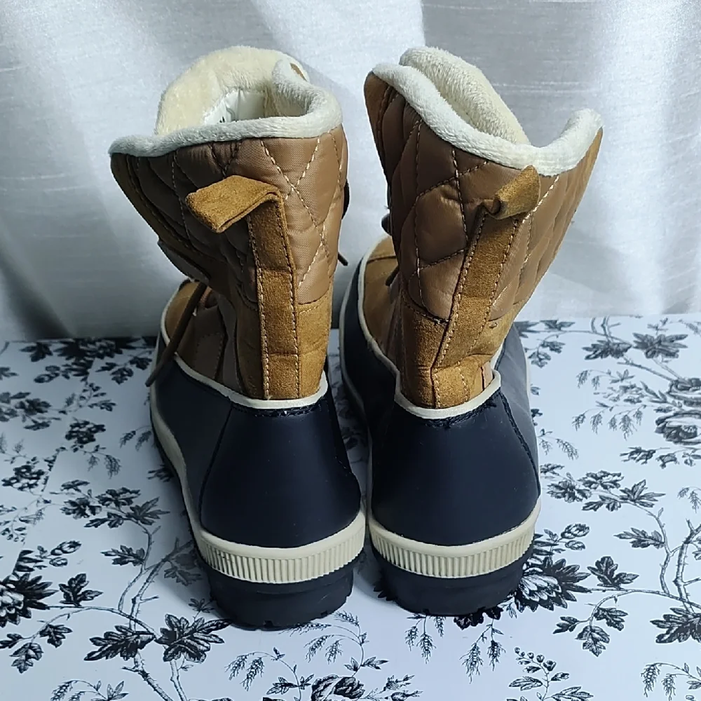 Khombu Brown‎ and Black Snow Boots